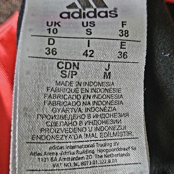 Athletic Cropped Leggings - Picture 4 of 4